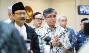 Menteri Sosial